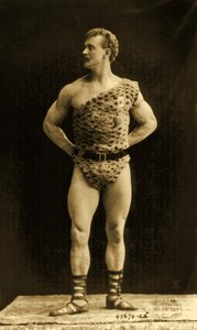 Eugen Sandow, en pose clásica grecorromana, c.1894